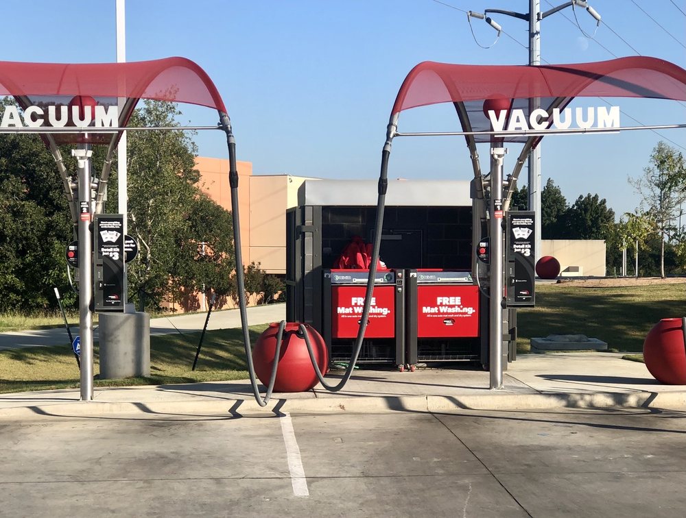 Tommy's Express Car Wash - Denton