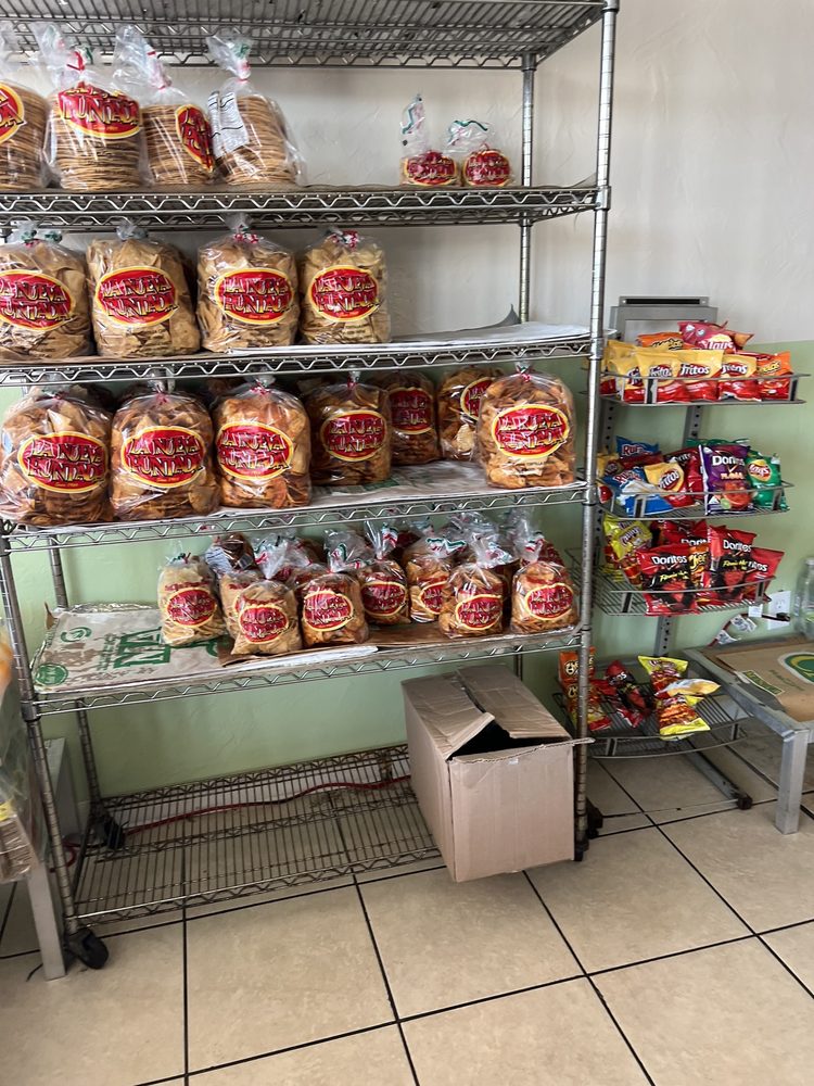 Tortilleria La Nueva Puntada Tortilleria La Nueva Puntada