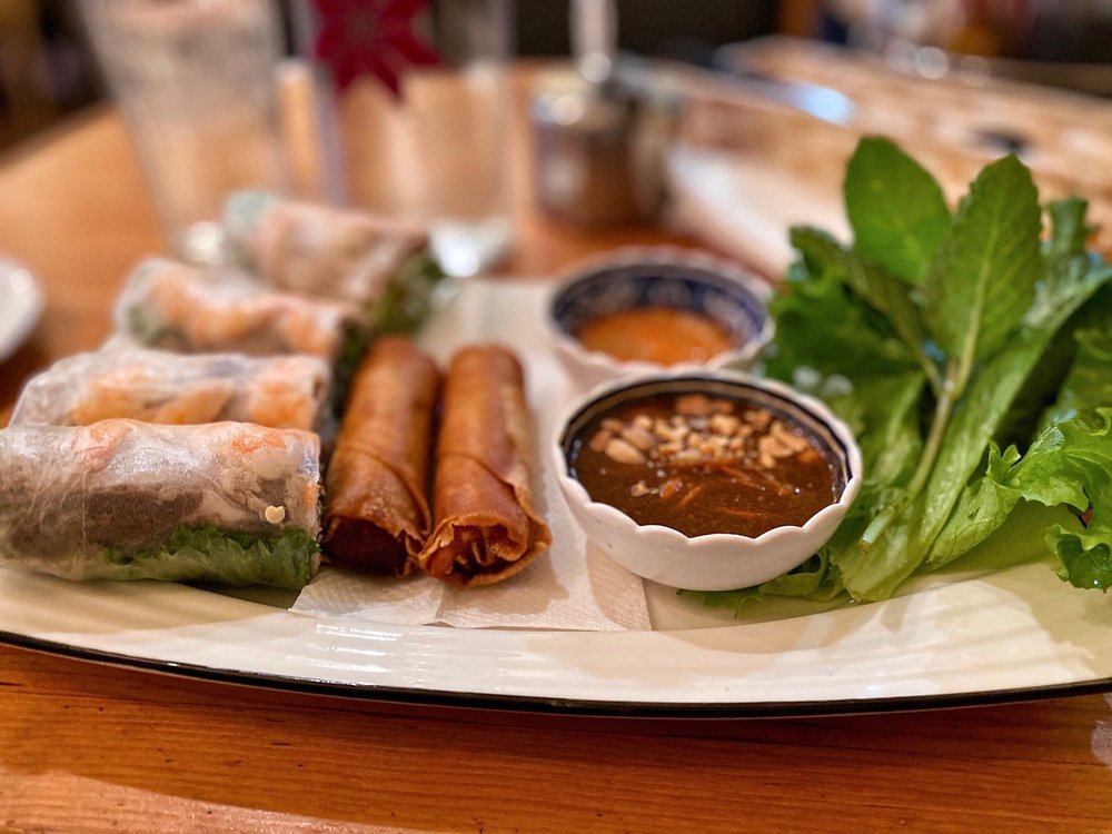 Lakeside Pho & Grill