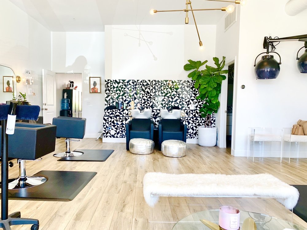 COMB Studio Salon