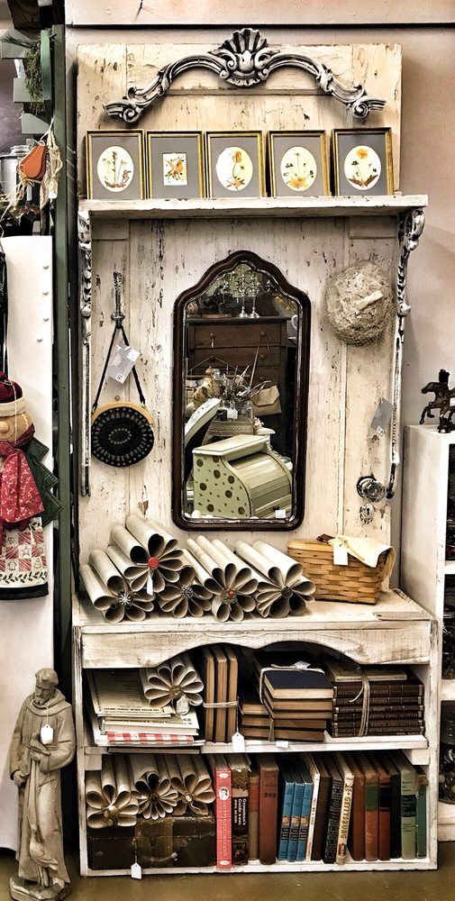 Photos For Birds Of A Feather Antique Vintage Marketplace Yelp A Feather Antique Vintage Marketplace