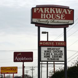 Parkway House Family Restaurant 21 Reviews American Traditional Photo Of Parkway House Family Restaurant Albemarle Nc United States Row