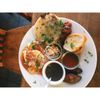 La Macarena Pupuseria & Latin Cafe