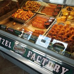 philly pretzel factory 16 photos pretzels 965 providence pretzel works