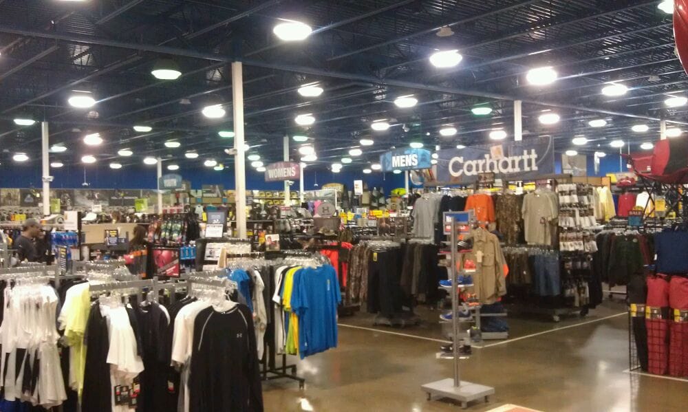Dunham’s Sports Sporting Goods 32101 John R Rd, Madison Heights, MI