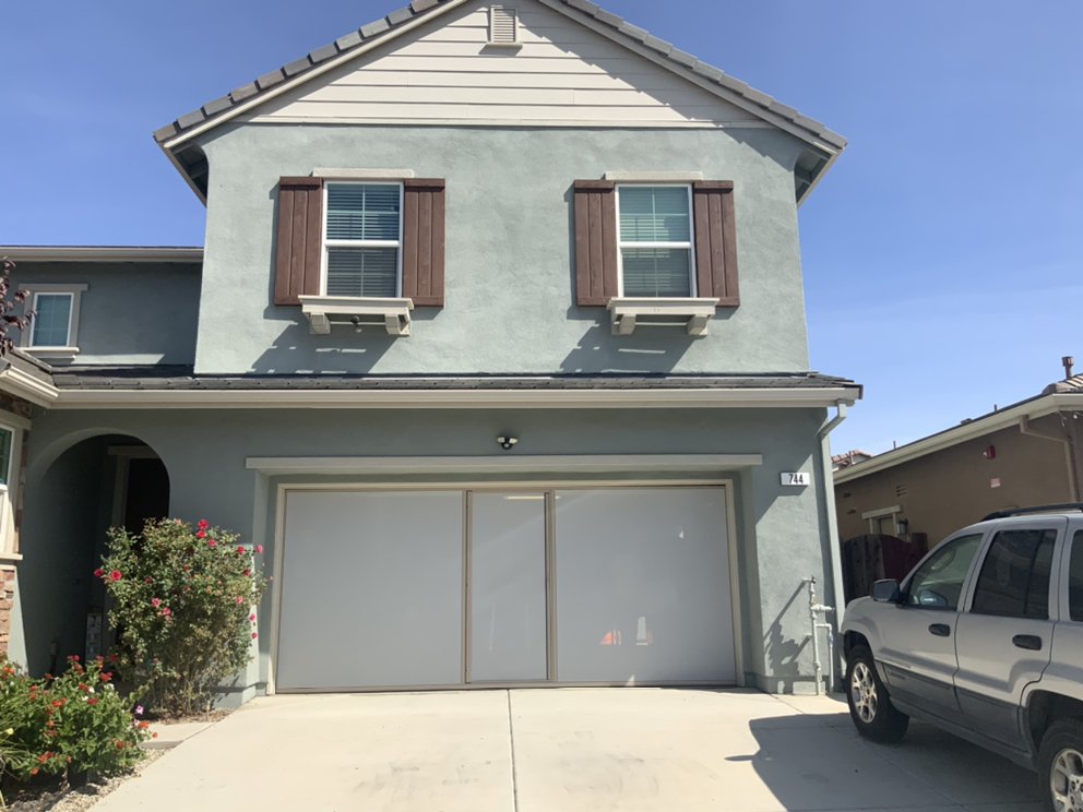 M & M Garage Doors