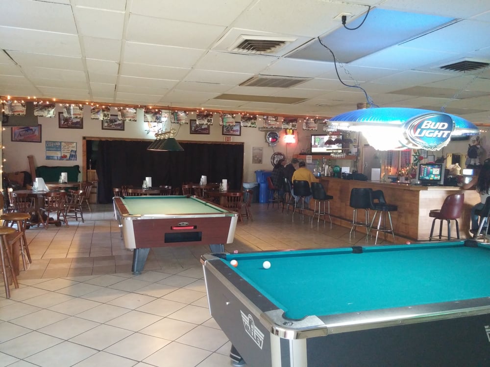 Younguns Sports Bar and Grill