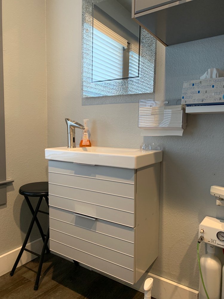 image of business Kwong Dental Care