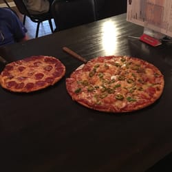 Rounders Pizza Too 12731 N Green River Rd Evansville In Photo Of Rounders Pizza Too Evansville In United States Large Hawaiian