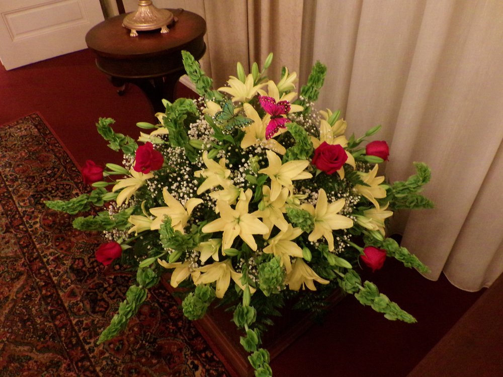 image of business Creative Expressions Florist