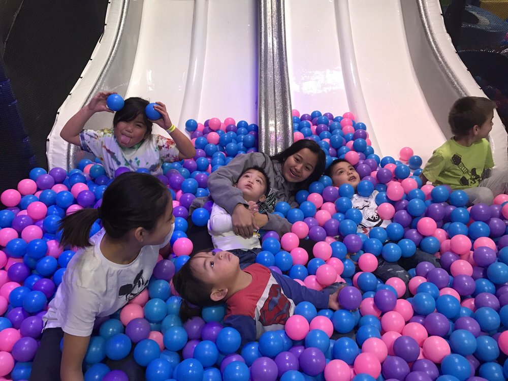 LOL Kids Club 296 Photos & 94 Reviews Kids Activities 7460 S Rainbow Blvd, Southwest, Las