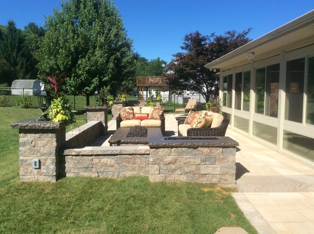 Earth Tones Hardscape