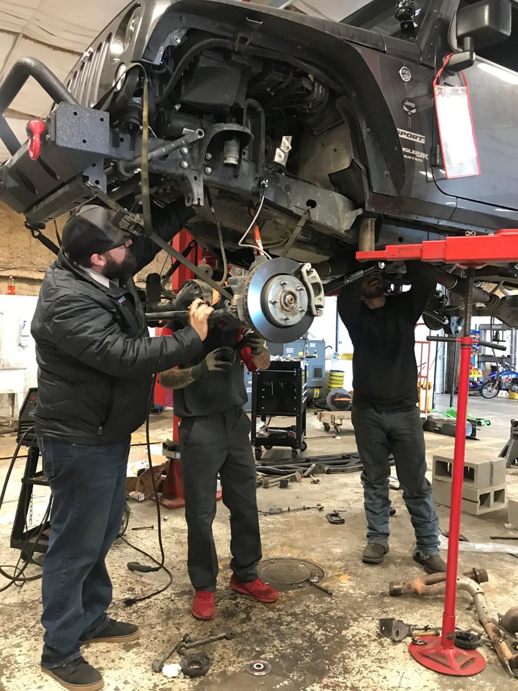 Tom's Tire Pros