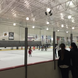 avon rec center ice skating