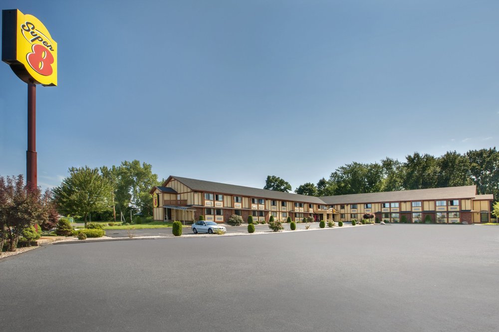 Super 8 By Wyndham West Haven 25 Photos 21 Reviews Hotels 7 Super 8 By Wyndham West Haven 25 Photos 21 Reviews Hotels 7 Kimberly Ave Ct Phone Number Yelp