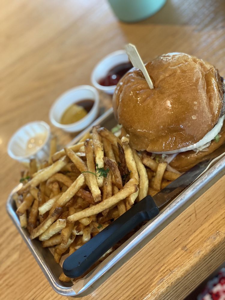 Hopdoddy Burger Bar