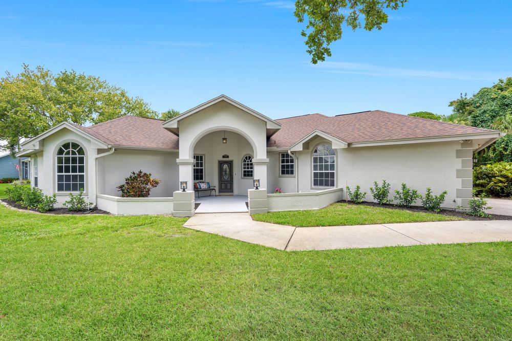 Nicole Wilbur Brown - Coldwell Banker Realty