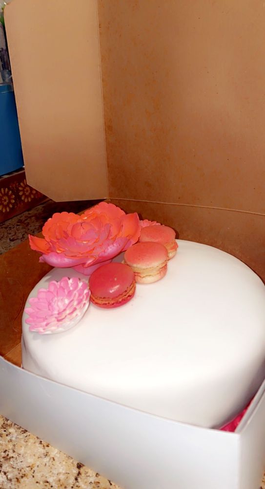 La Vie En Rose Creations