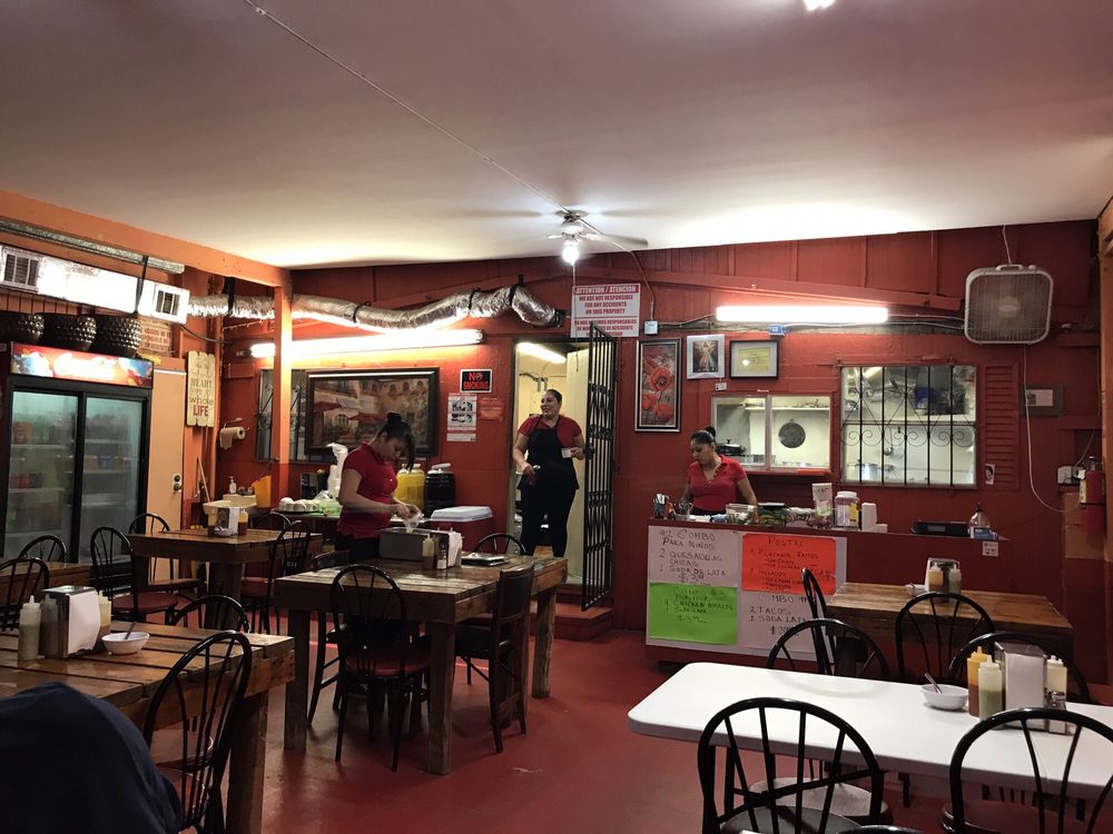 Saul's Birrieria & catering