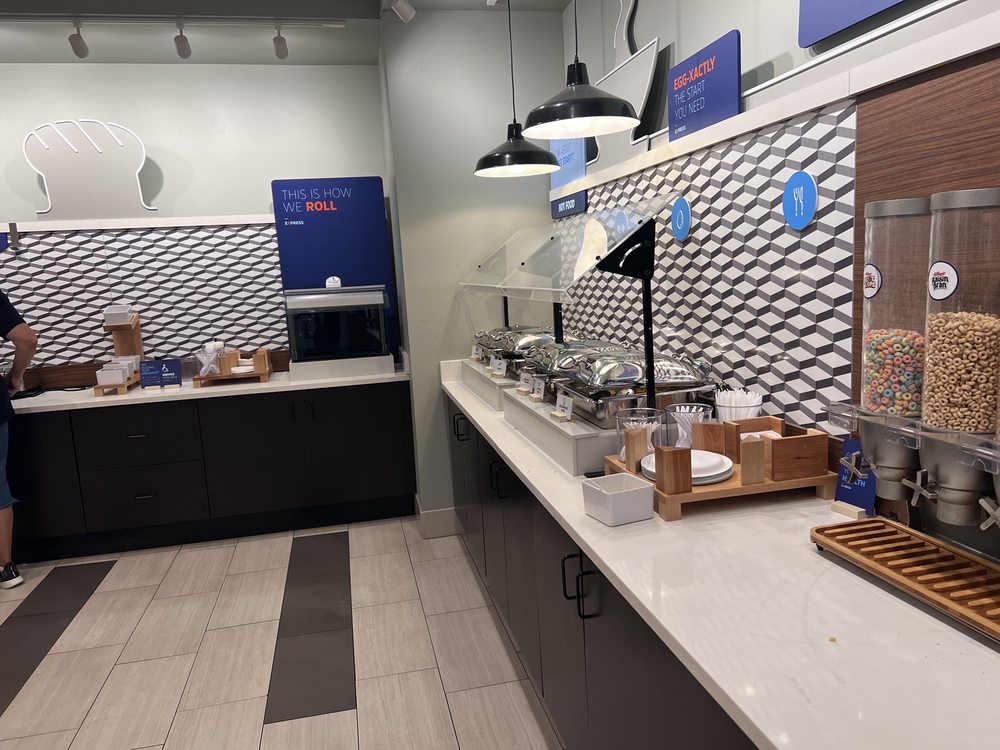 Holiday Inn Express & Suites Harrisburg S - Mechanicsburg