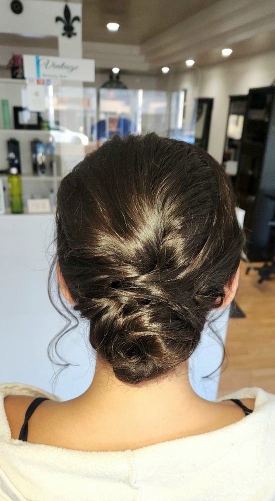 Vintage Beauty Bar