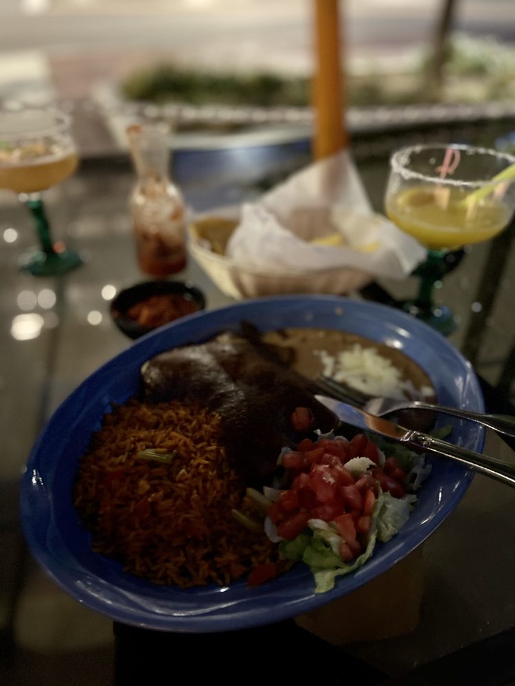 Acapulcos Mexican Family Restaurant & Cantina
