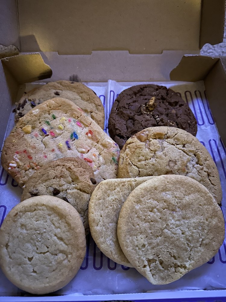 Insomnia Cookies
