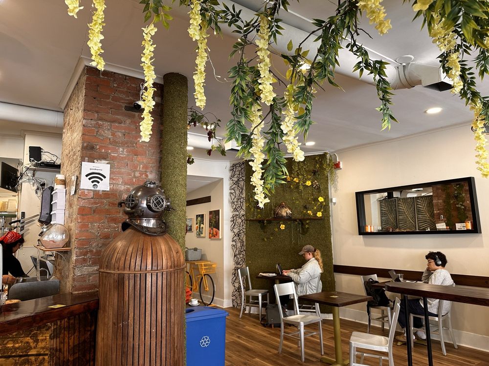 Good Karma Cafe Image