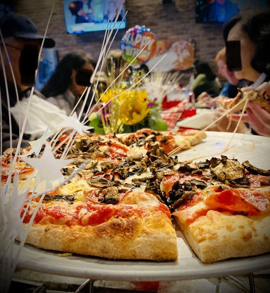 Tomato Joe's Pizza & Taps