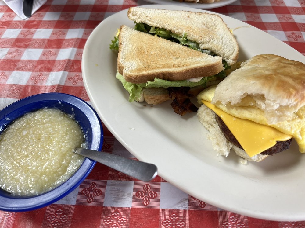 The Hungry Bear Cafe