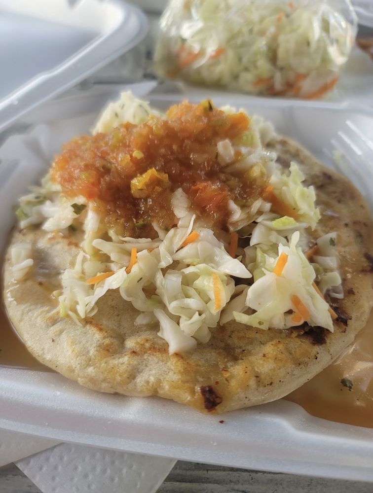Mamas Pupusas