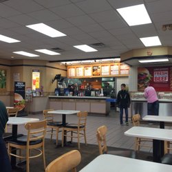 Wendy S Fast Food 7407 Strawberry Plains Pike Knoxville Tn Restaurants Fast Food Burgers Photo Of Wendy S Knoxville Tn United States The Singing Hy