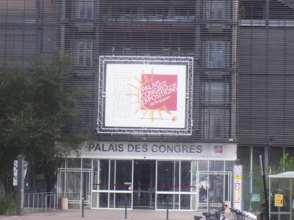 Au Palais Des Congres