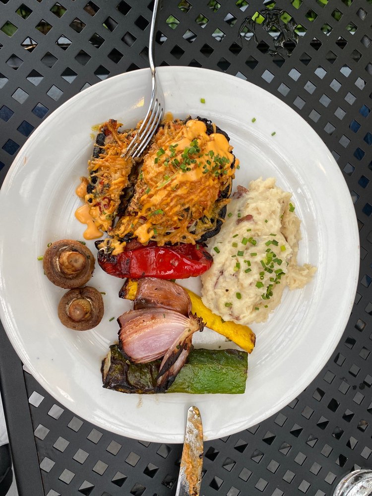 Kelly's Steak and Seafood
