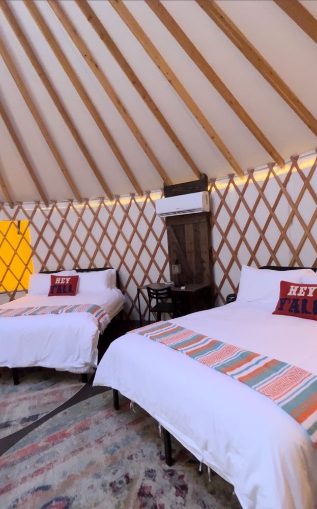 Johnny Yurts