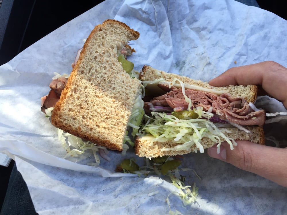 Mastro's Deli