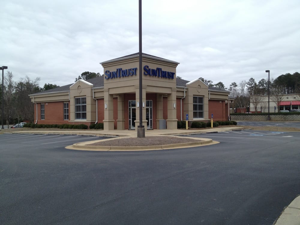 Suntrust Banks & Credit Unions 103 City Cir, Peachtree City, GA