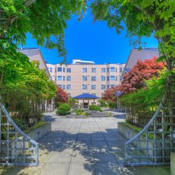 Uwajimaya Village Apartments 22 Photos 30 Reviews Photo Of Uwajimaya Village Apartments Seattle Wa United States Courtyard
