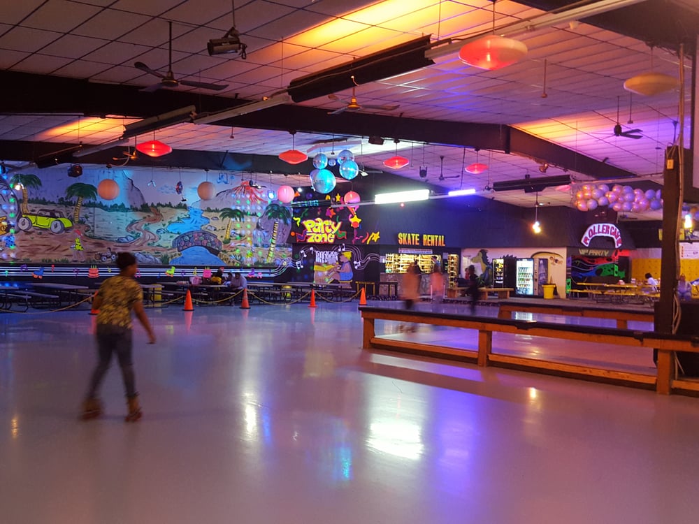 The Roller Cave 16 Photos & 11 Reviews Skating Rinks 8734 East