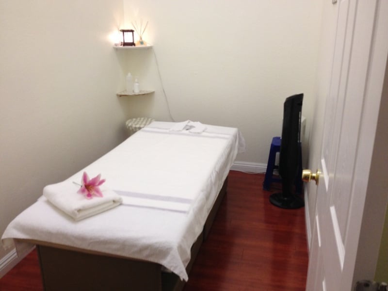 Ultra Comfort Massage (New) 11 Photos Massage 498 N Allen Ave
