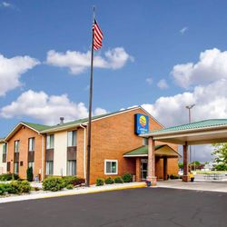 Comfort Inn 24 Photos Hotels 1154 Prairie Dr Racine Wi Photo Of Comfort Inn Racine Wi United States