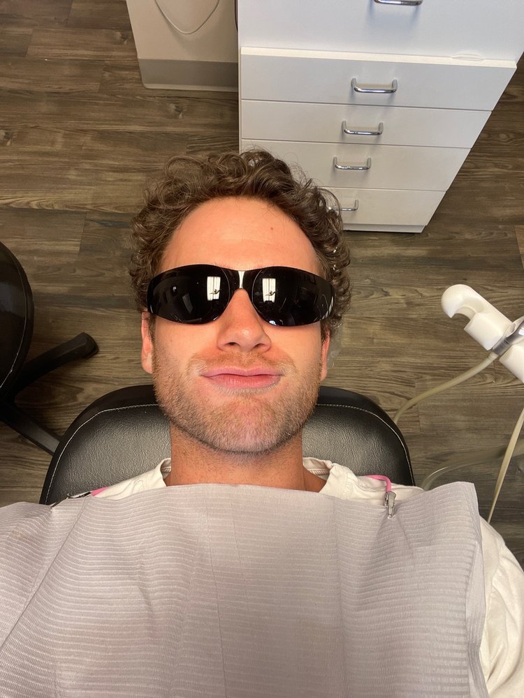 image of business Justyna S Laska, DDS