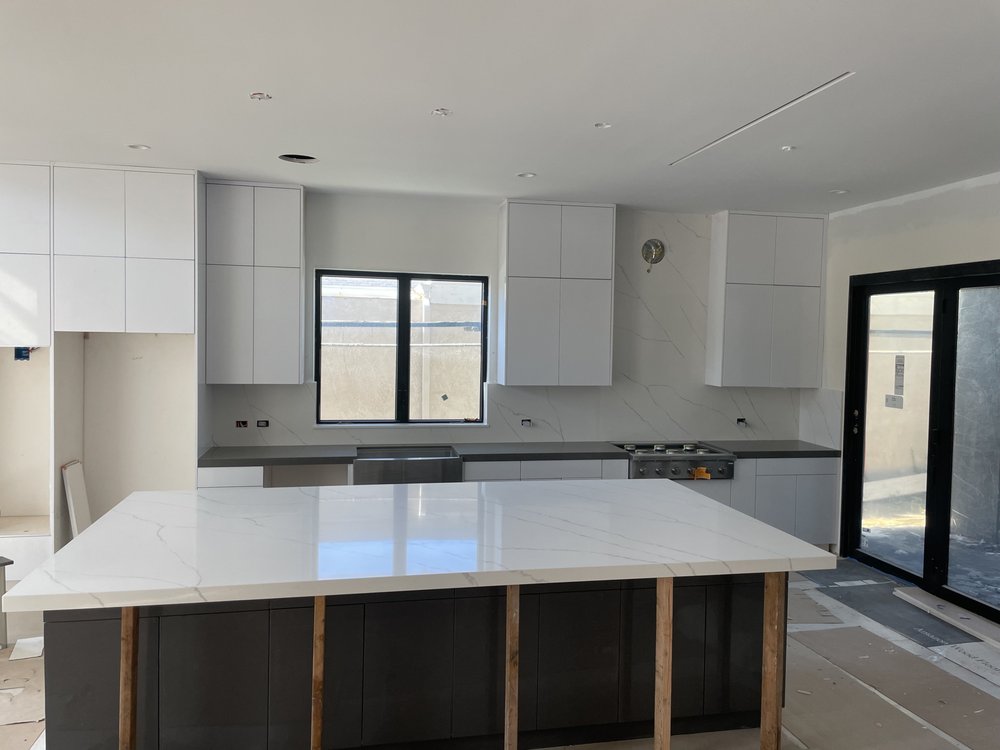 image of business City Tile & Cabinets