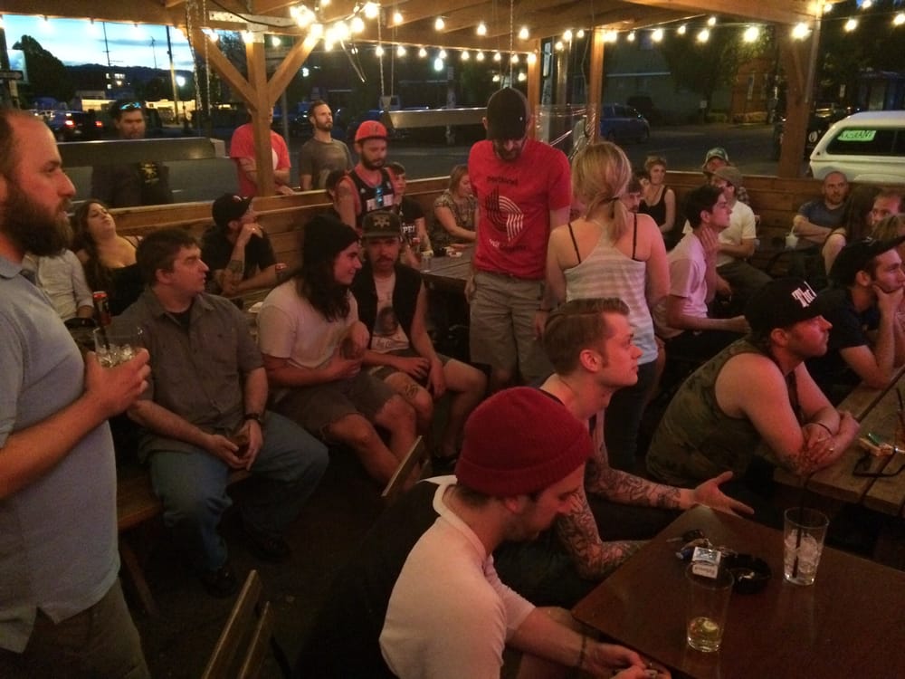 The High Dive 23 Photos & 53 Reviews Bars 1406 SE 12th Ave