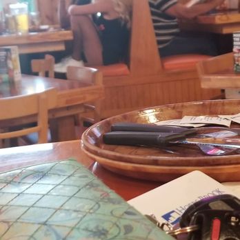Hooters danvers ma