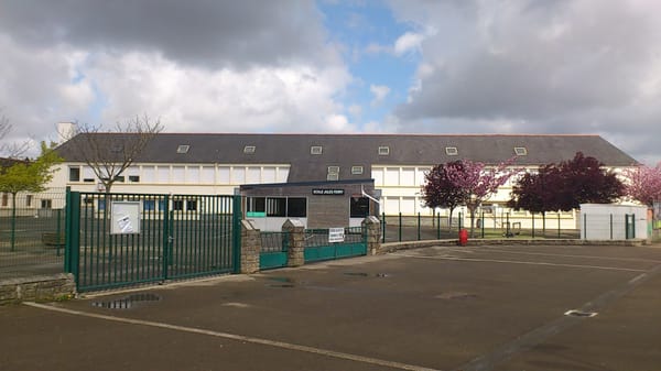 Ecole Primaire Jules Ferry Elementary Schools Rue Jules Ferry St ecole-primaire-jules-ferry-elementary-schools-rue-jules-ferry-st