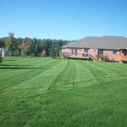 Superior Lawn Care 27 Photos 34 Reviews Landscaping 4197 Photo Of Superior Lawn Care Ypsilanti Mi United States Fairway Style