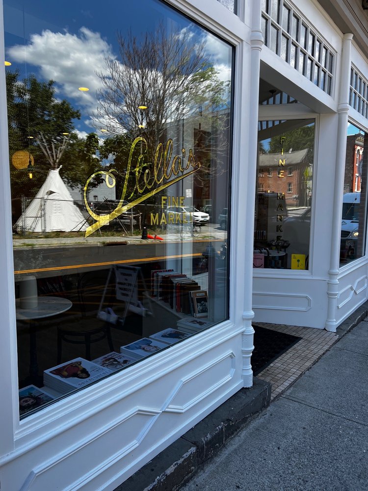 Stella’s Fine Market