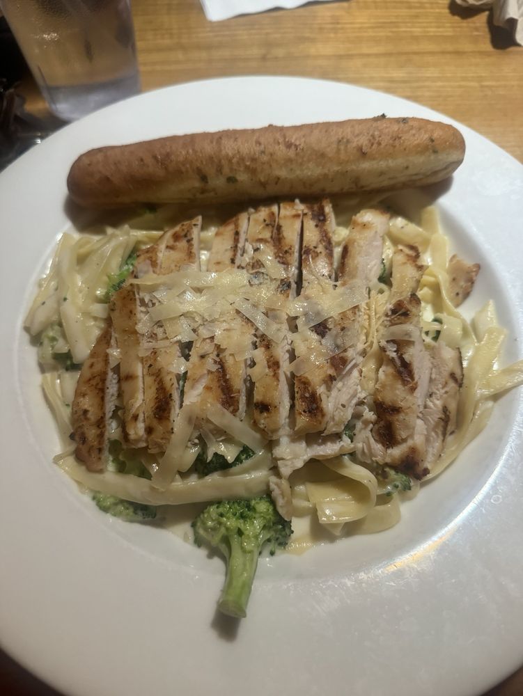 Applebee's Grill + Bar