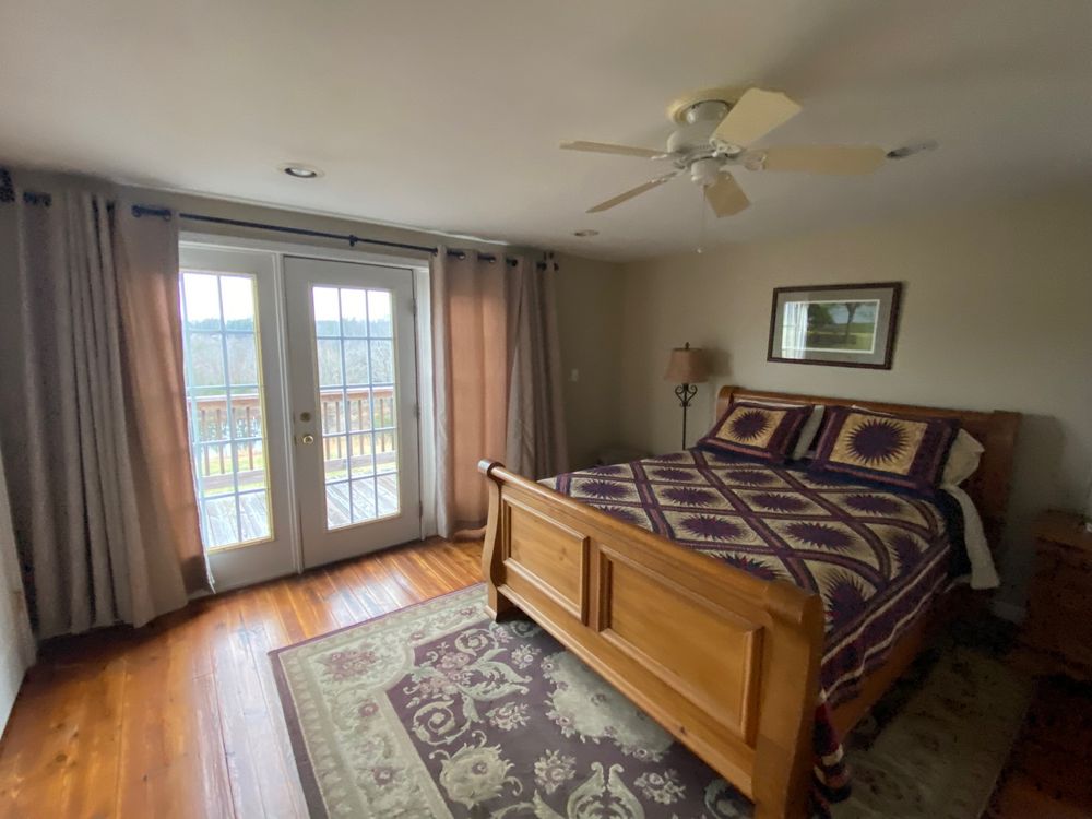 Autumn Creek Vineyards